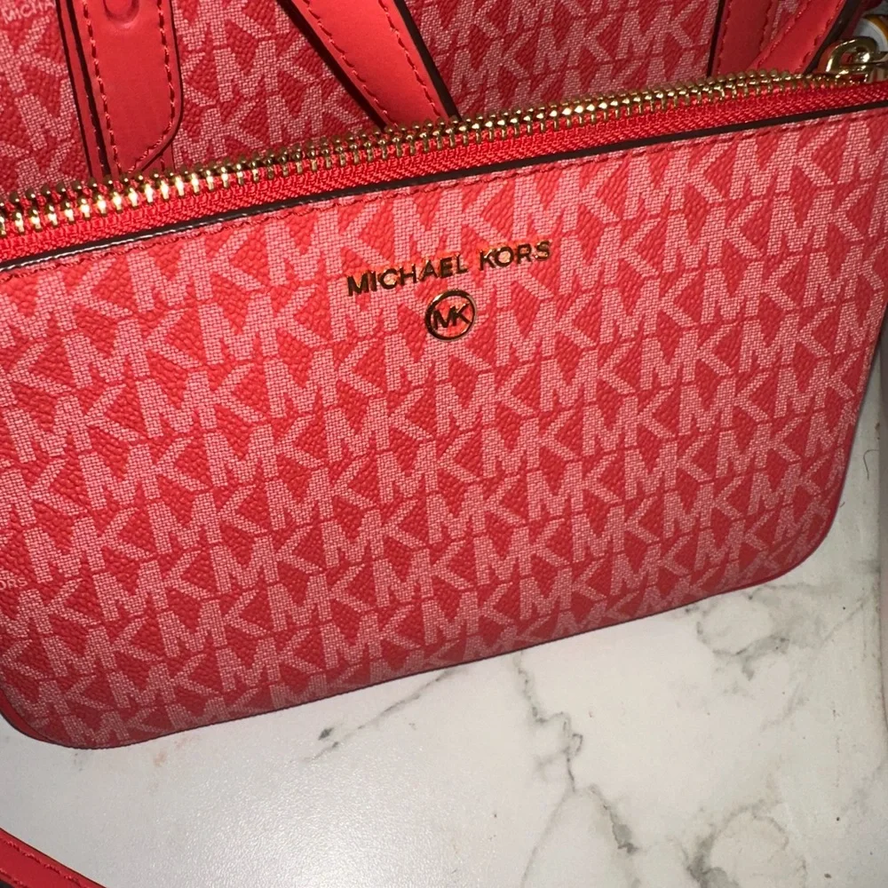 Michael Kors signature logo Sullivan tote - Picture 6 of 7